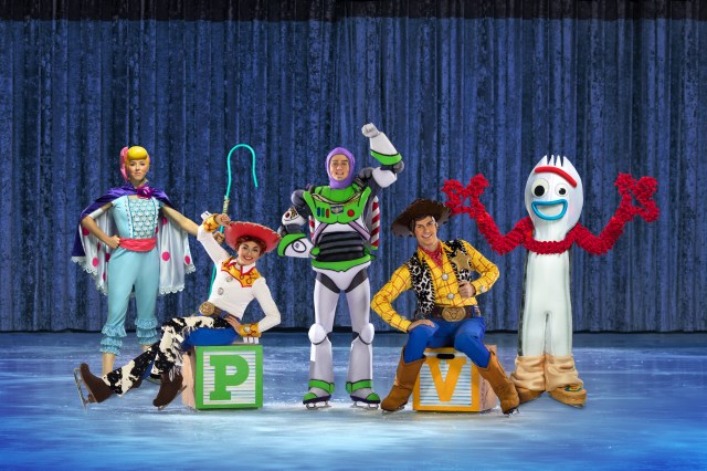 Disney On Ice 2020 - Forky.jpg